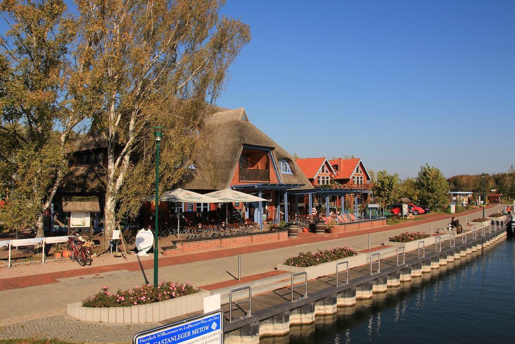 An Der Metow-Ferienpark Hotel Plau am See Exterior photo